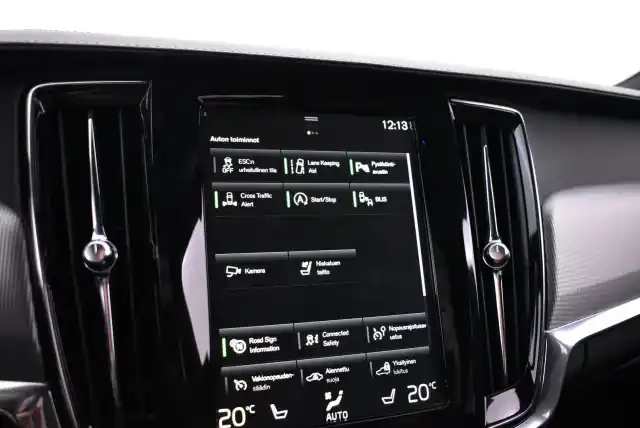 Punainen Farmari, Volvo V90 – OXR-827
