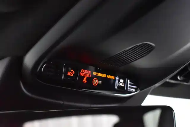 Punainen Farmari, Volvo V90 – OXR-827