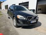 Musta Maastoauto, Volvo XC60 – OXT-467, kuva 1