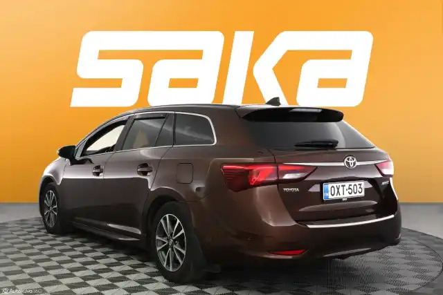 Beige Farmari, Toyota Avensis – OXT-503