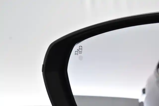 Sininen Maastoauto, Opel Grandland X – OXU-611