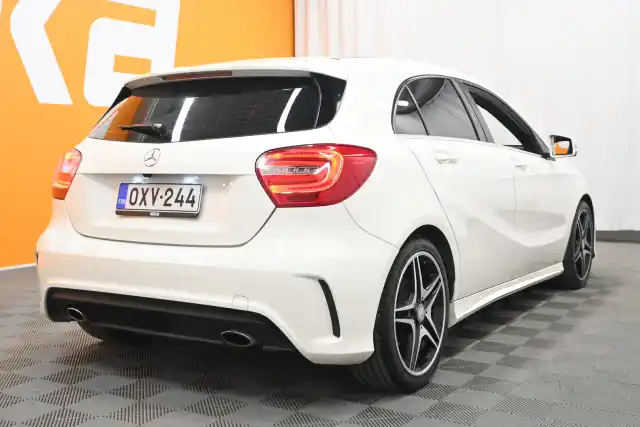 Valkoinen Viistoperä, Mercedes-Benz A – OXV-244