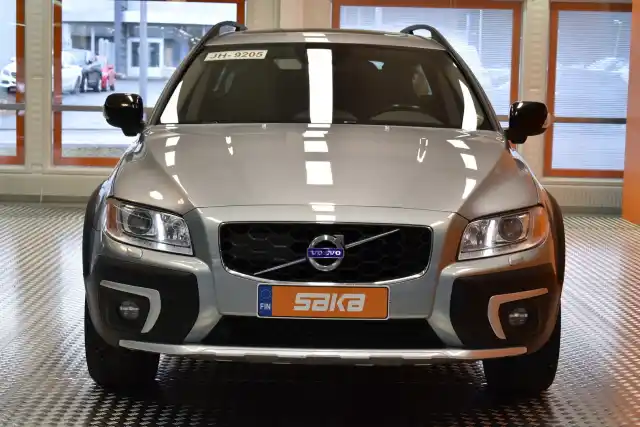 Hopea Farmari, Volvo XC70 – OXV-549