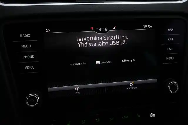 Musta Farmari, Skoda Octavia – OXV-955