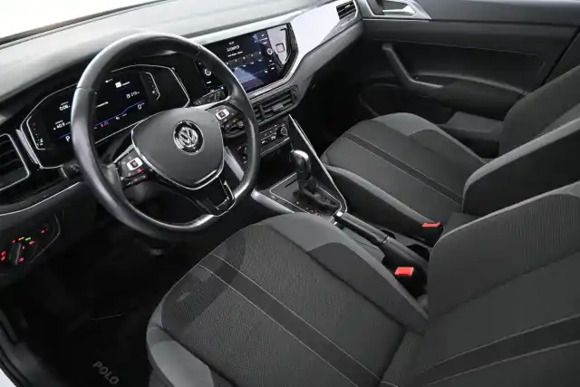 Valkoinen Viistoperä, Volkswagen Polo – OXX-237