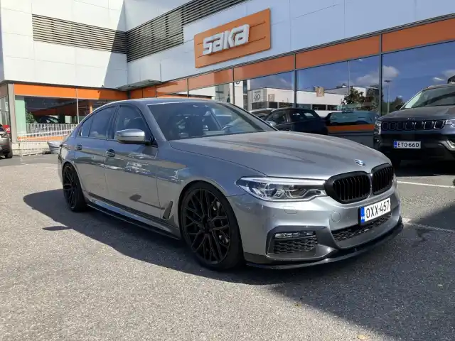 BMW 530