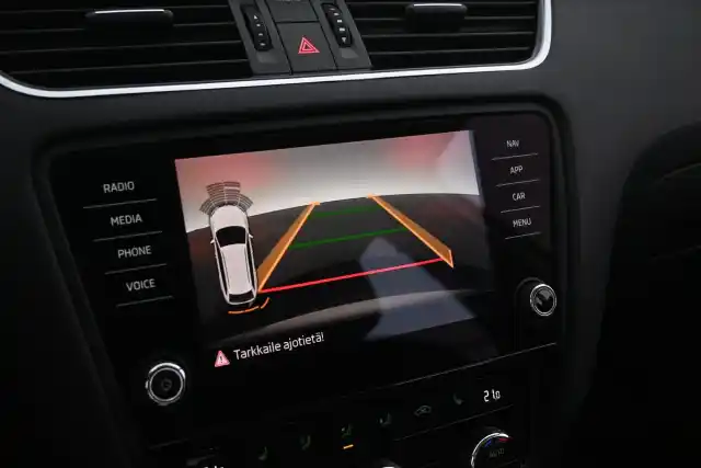 Harmaa Farmari, Skoda Octavia – OXZ-255
