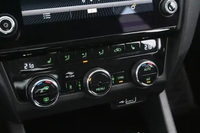 Harmaa Farmari, Skoda Octavia – OXZ-255