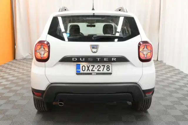 Valkoinen Maastoauto, Dacia Duster – OXZ-278