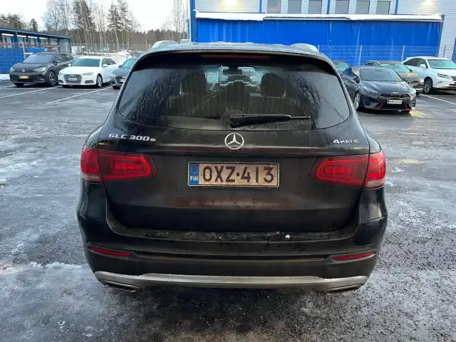 Musta Maastoauto, Mercedes-Benz GLC – OXZ-413