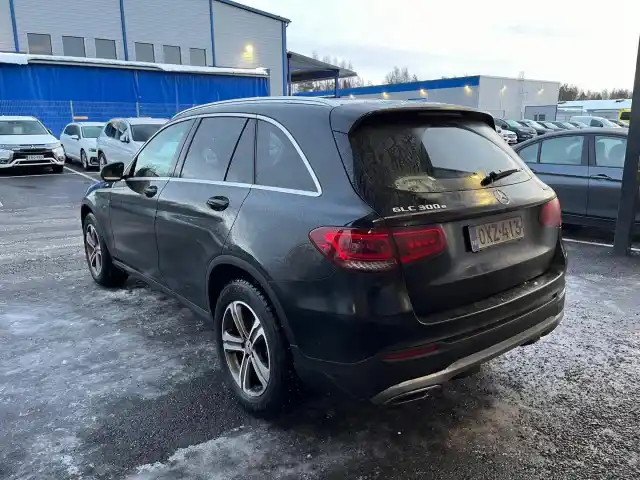 Musta Maastoauto, Mercedes-Benz GLC – OXZ-413