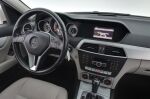 Valkoinen Sedan, Mercedes-Benz C – OYT-578, kuva 10