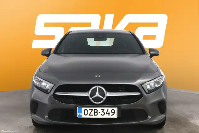 Harmaa Sedan, Mercedes-Benz A – OZB-349