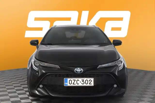 Musta Farmari, Toyota Corolla – OZC-302