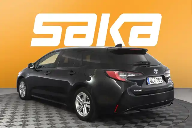 Musta Farmari, Toyota Corolla – OZC-302