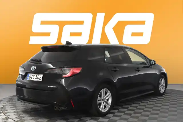 Musta Farmari, Toyota Corolla – OZC-302