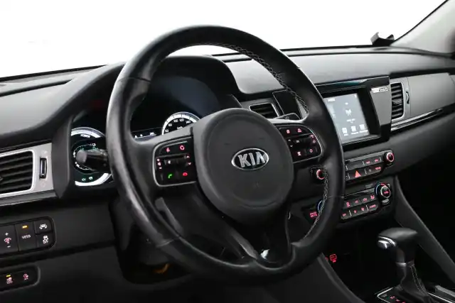Harmaa Farmari, Kia NIRO – OZE-764