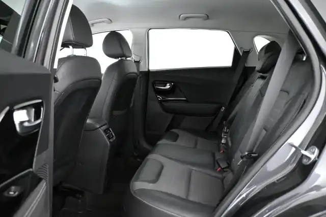Harmaa Farmari, Kia NIRO – OZE-764