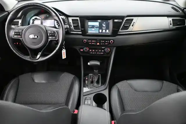 Harmaa Farmari, Kia NIRO – OZE-764