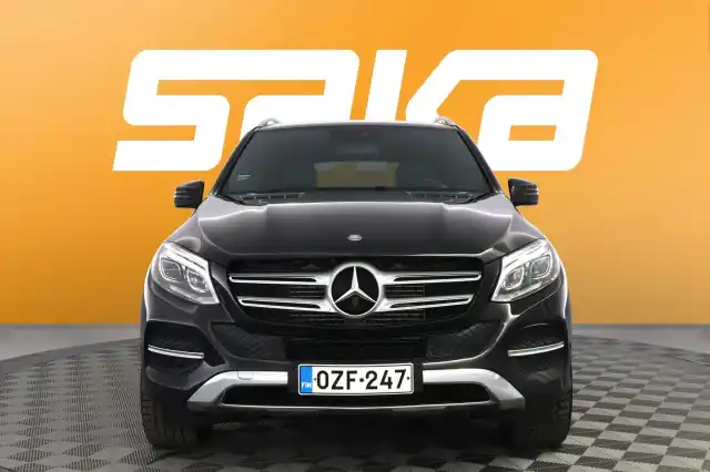 Musta Maastoauto, Mercedes-Benz GLE – OZF-247
