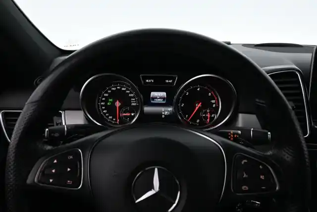Musta Maastoauto, Mercedes-Benz GLE – OZF-247
