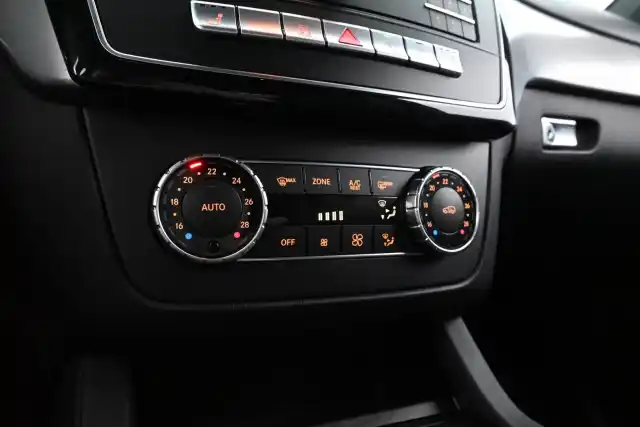 Musta Maastoauto, Mercedes-Benz GLE – OZF-247