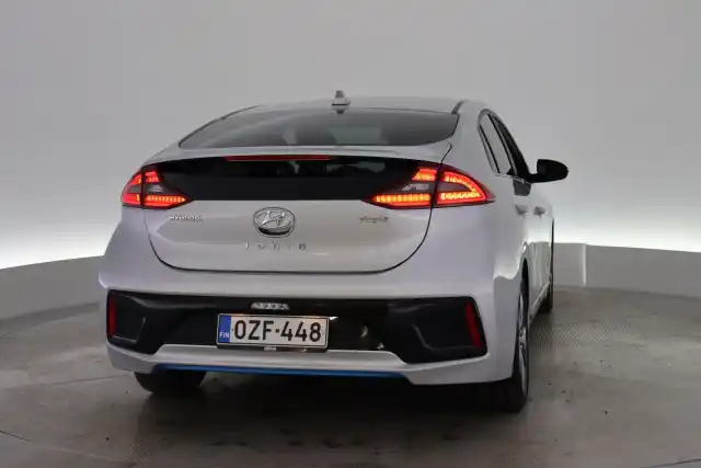 Harmaa Viistoperä, Hyundai IONIQ PLUG-IN – OZF-448