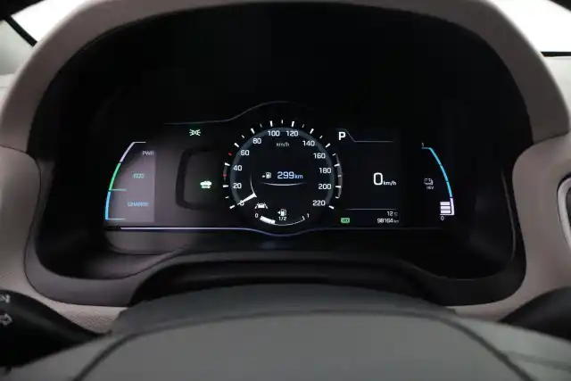 Harmaa Viistoperä, Hyundai IONIQ PLUG-IN – OZF-448