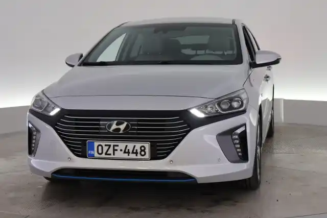 Harmaa Viistoperä, Hyundai IONIQ PLUG-IN – OZF-448