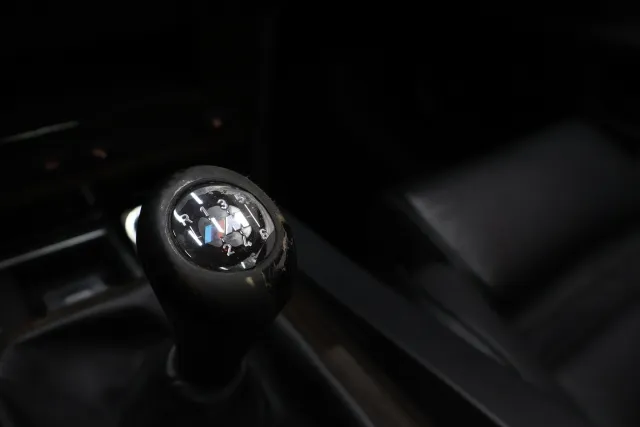 Musta Farmari, BMW 530 – OZG-854