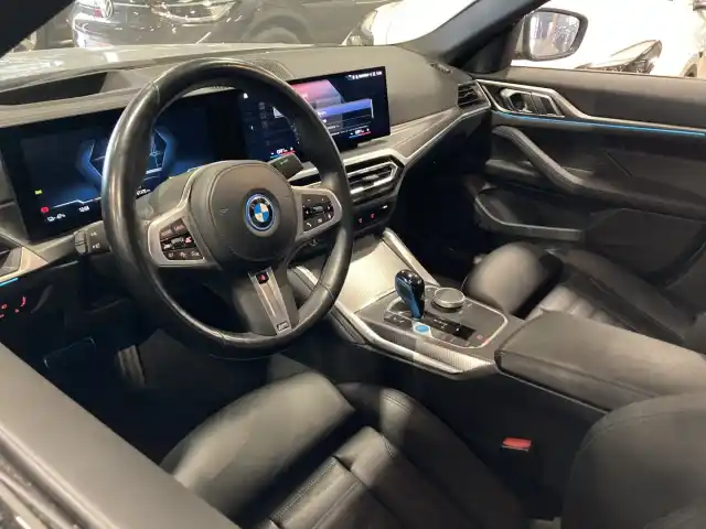 Harmaa Sedan, BMW i4 – OZH-867