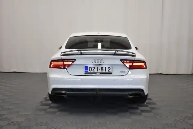 Valkoinen Viistoperä, Audi A7 – OZI-812