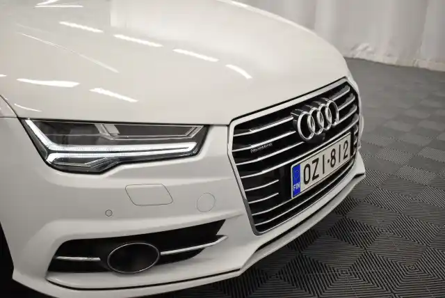 Valkoinen Viistoperä, Audi A7 – OZI-812