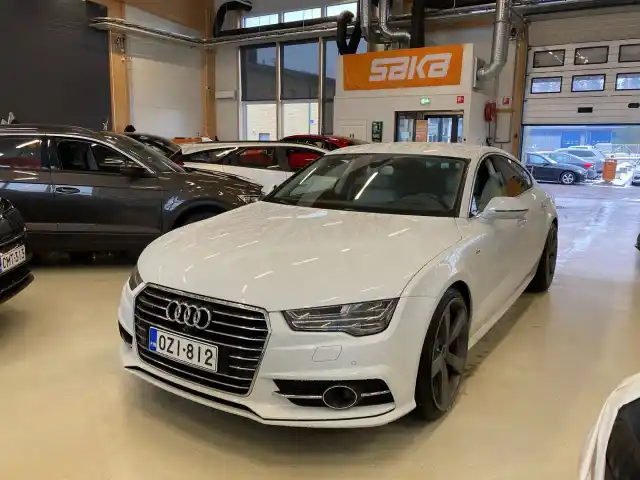 Valkoinen Viistoperä, Audi A7 – OZI-812