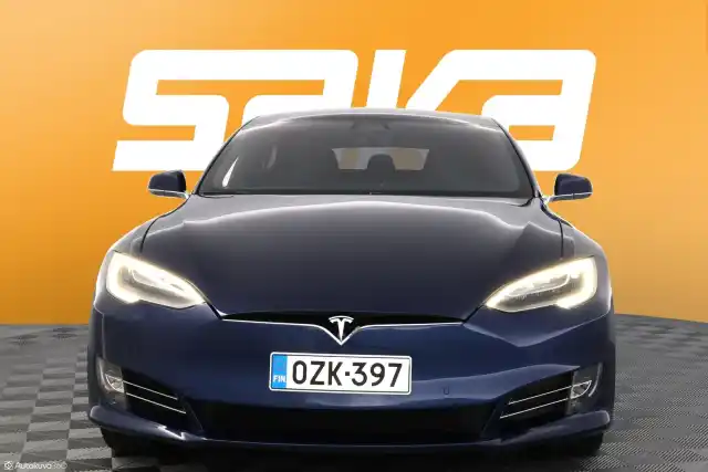 Sininen Sedan, Tesla Model S – OZK-397