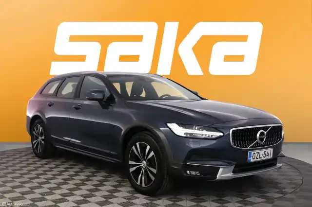 Sininen Farmari, Volvo V90 Cross Country – OZL-541