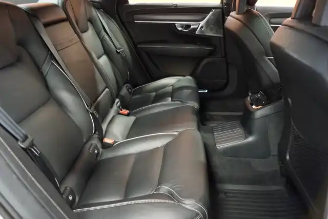 Hopea Sedan, Volvo S90 – OZL-836