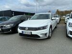 Valkoinen Farmari, Volkswagen Passat – OZO-200, kuva 2