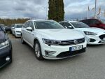 Valkoinen Farmari, Volkswagen Passat – OZO-200, kuva 1