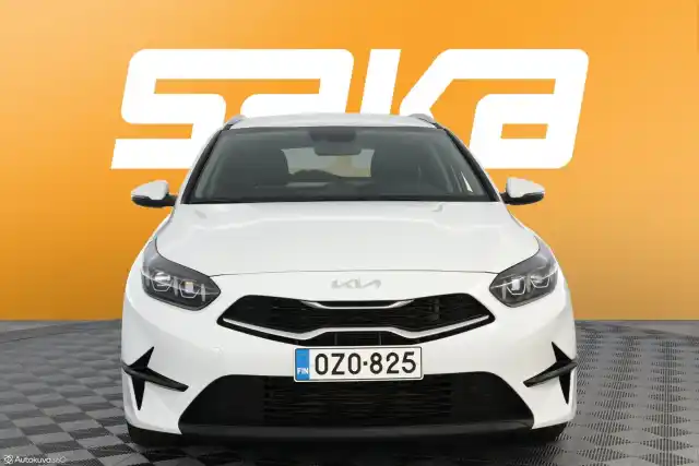 Valkoinen Farmari, Kia Ceed – OZO-825