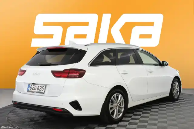 Valkoinen Farmari, Kia Ceed – OZO-825