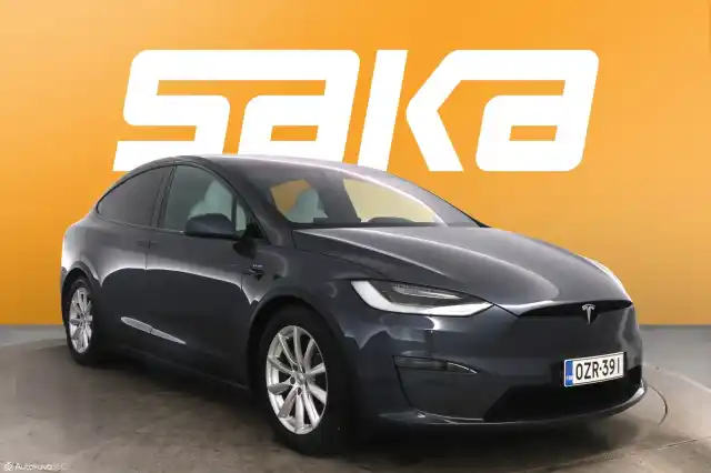 Harmaa Maastoauto, Tesla Model X – OZR-391