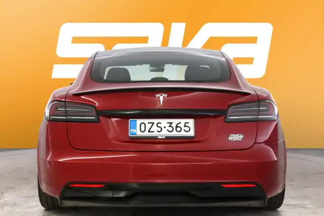 Punainen Sedan, Tesla Model S – OZS-365