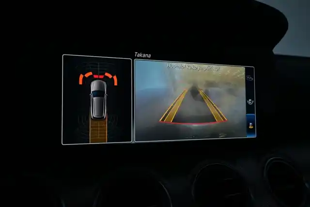 Musta Farmari, Mercedes-Benz E – OZS-772