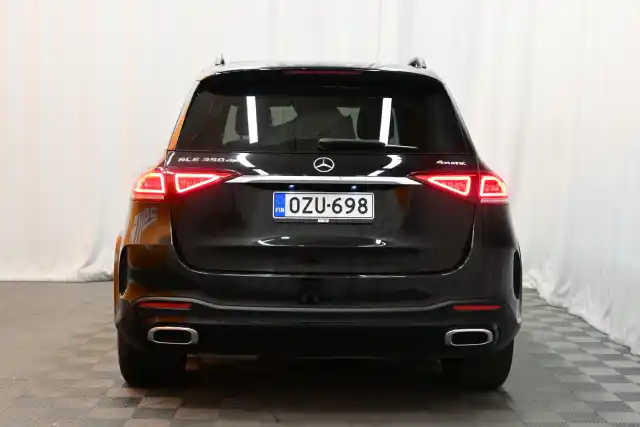 Musta Maastoauto, Mercedes-Benz GLE – OZU-698