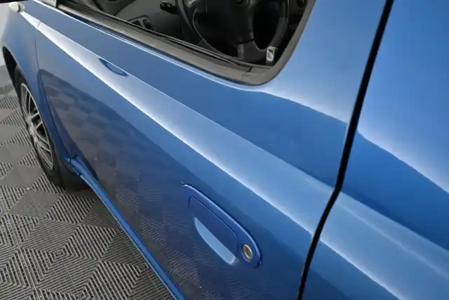 Sininen Viistoperä, Toyota Yaris – RAY-841