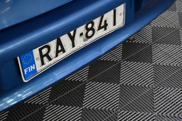 Sininen Viistoperä, Toyota Yaris – RAY-841