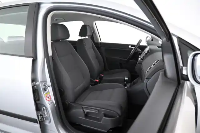 Harmaa Tila-auto, Volkswagen Golf Plus – RJI-608