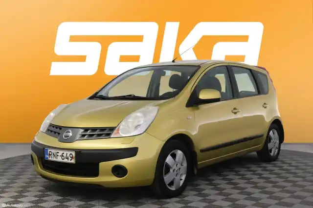 Keltainen Tila-auto, Nissan Note – RNF-649