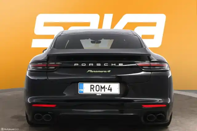 Musta Sedan, Porsche Panamera – ROM-4